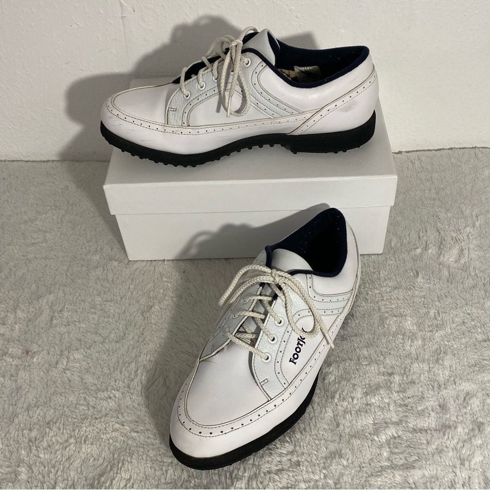 FootJoy Greenjoys White Golf Shoes Women’s Size 8M Soft Spikes 48733